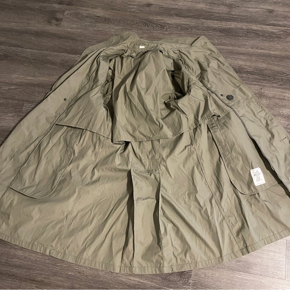 Men’s Tan Trench Coat - Picture 11 of 11